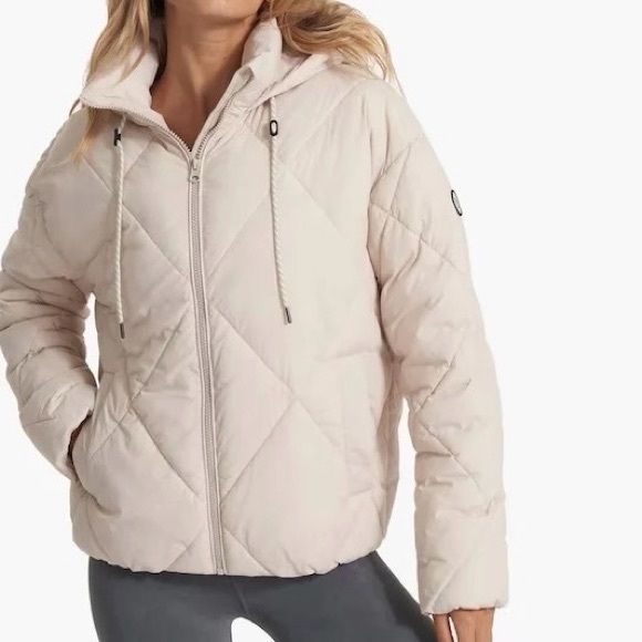 Vuori Decompression Jacket Primaloft Thermoplume Insulated Dune Cream Medium EUC - Picture 10 of 11